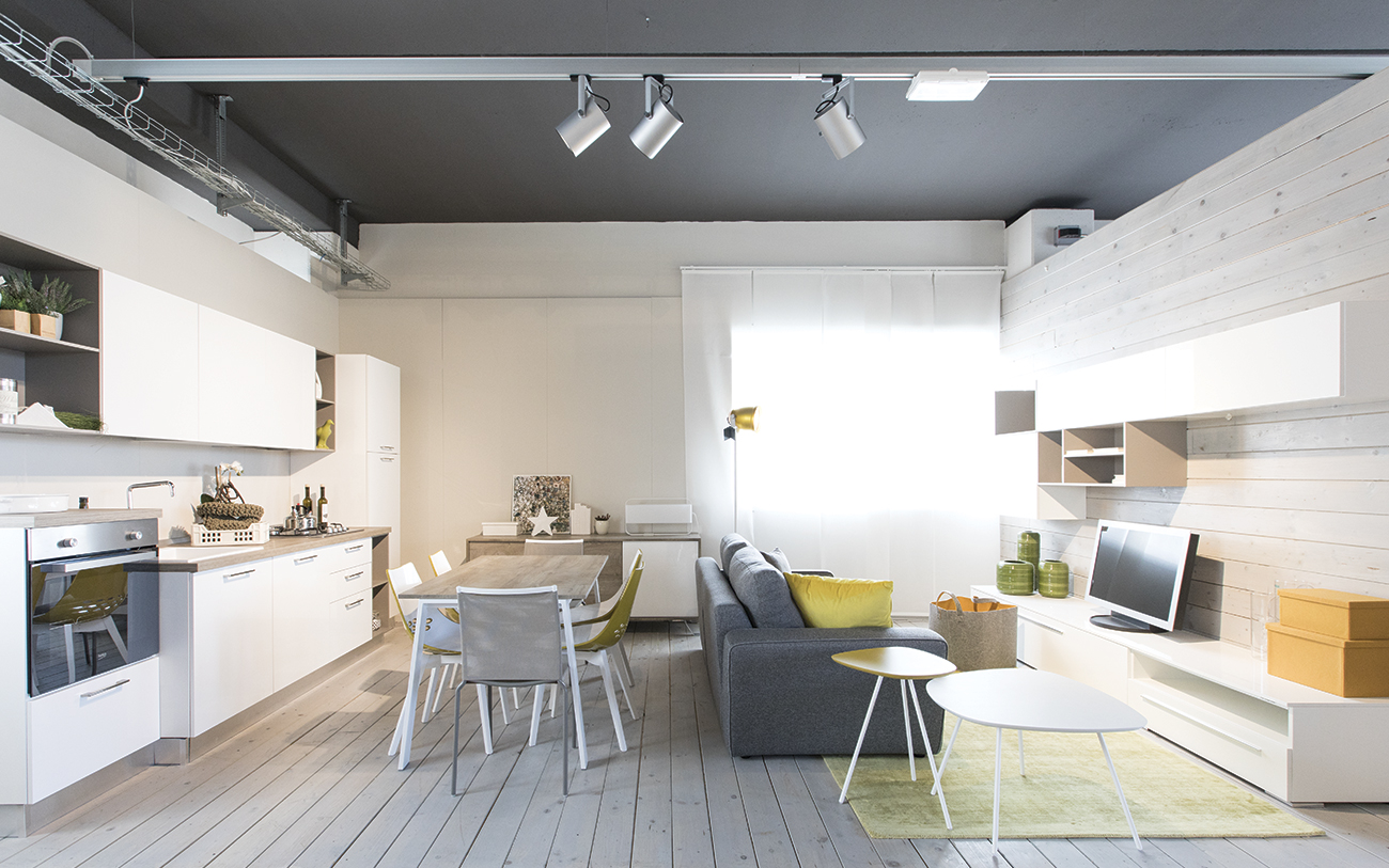 Soggiorno piccolo: cinque trucchi per aumentare lo spazio in casa Arredare cucina soggiorno