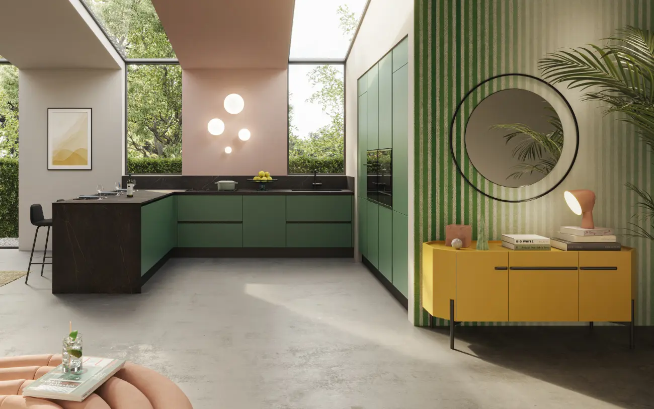 Cucina con penisola colorata verde