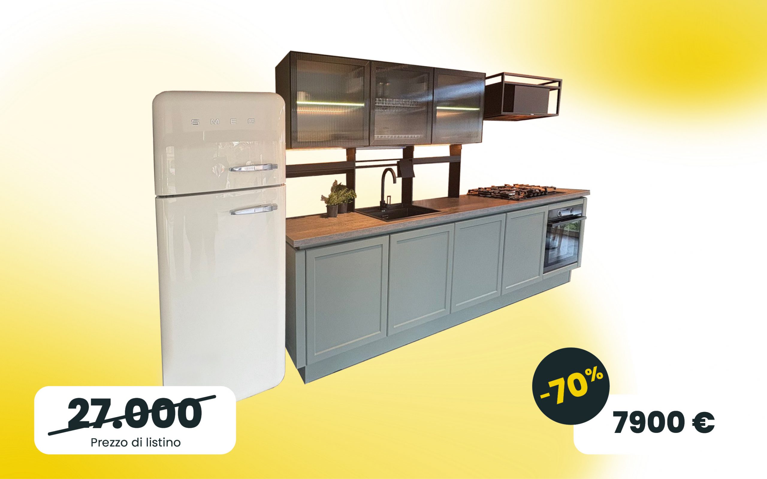 cucina lineare in PET verde con frigorifero Smeg panna compreso